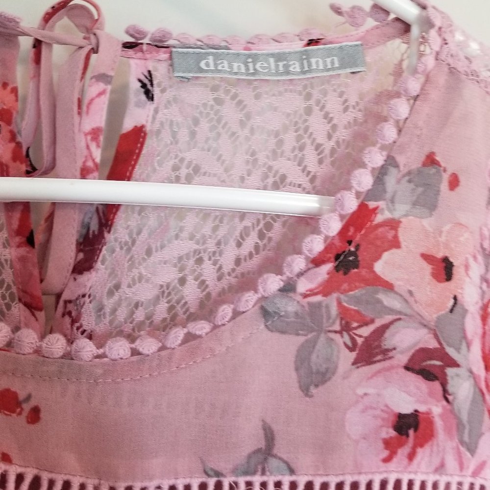 Beautiful Pink Daniel Rainn top